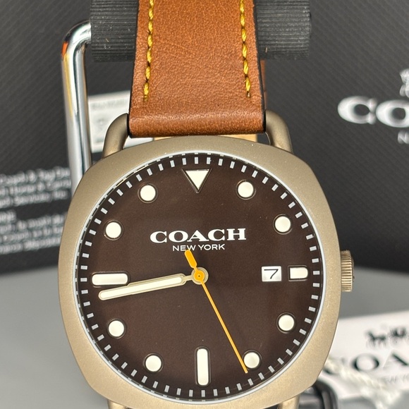 COACH Tatum men's watch 40mm
(Except reasonable offers) - Picture 2 of 5